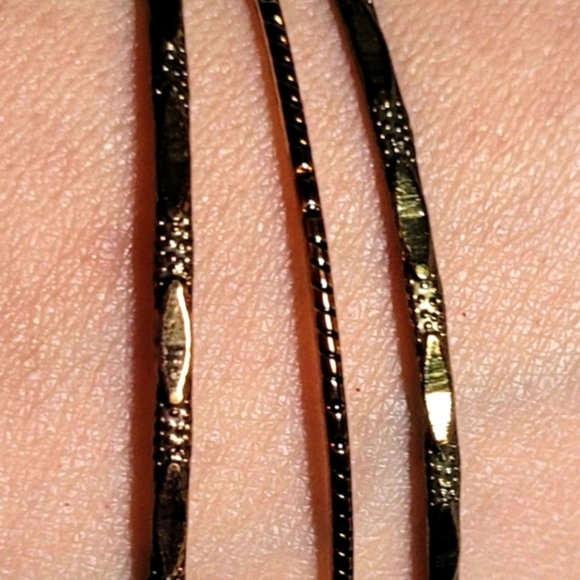 •𝙑𝙄𝙉𝙏𝘼𝙂𝙀•𝙏𝙍𝙄𝙊 𝙎𝙀𝙏 - Picture 15 of 16